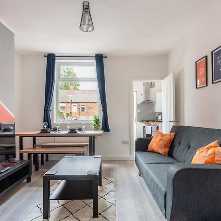 Hopetown Apartment-Modern 1 Bed With Free Parking Normanton  Exteriör bild