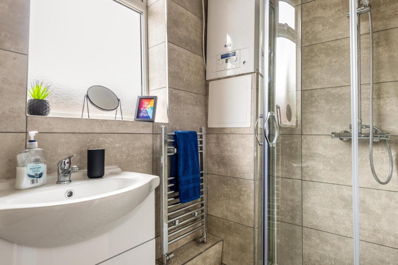 Hopetown Apartment-Modern 1 Bed With Free Parking Normanton  Exteriör bild